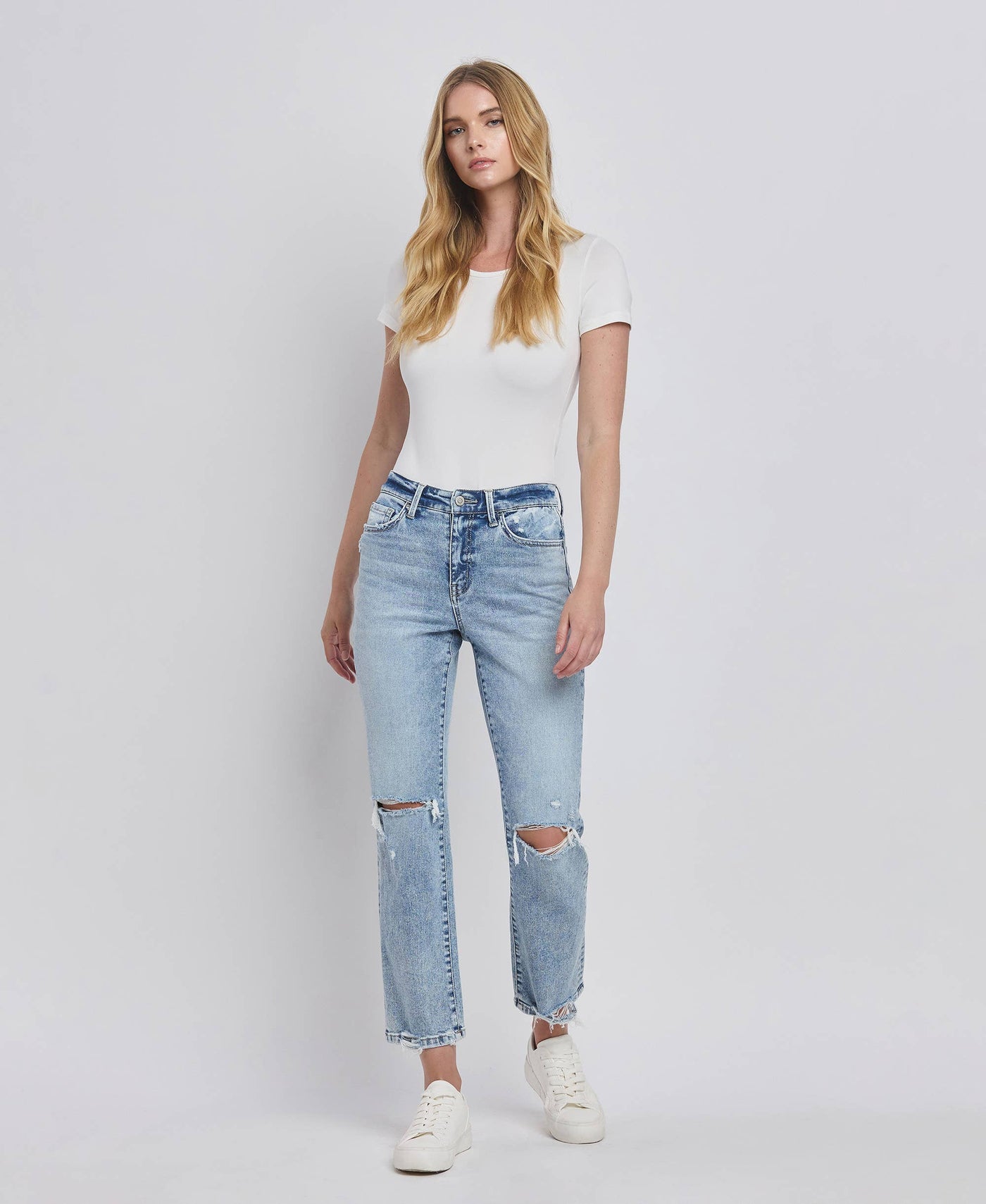 Vivid Hight Rise Distressed Jeans