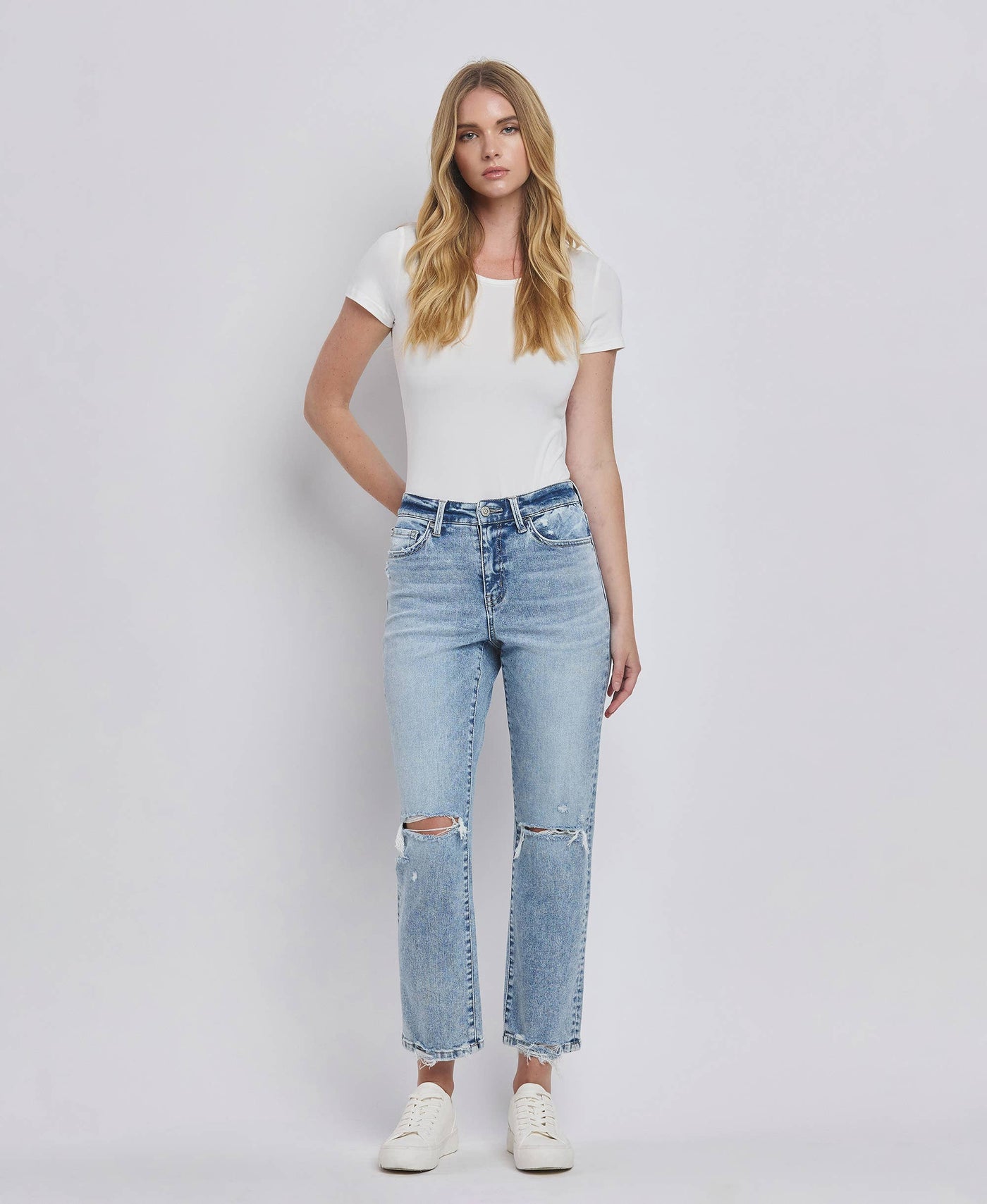 Vivid Hight Rise Distressed Jeans