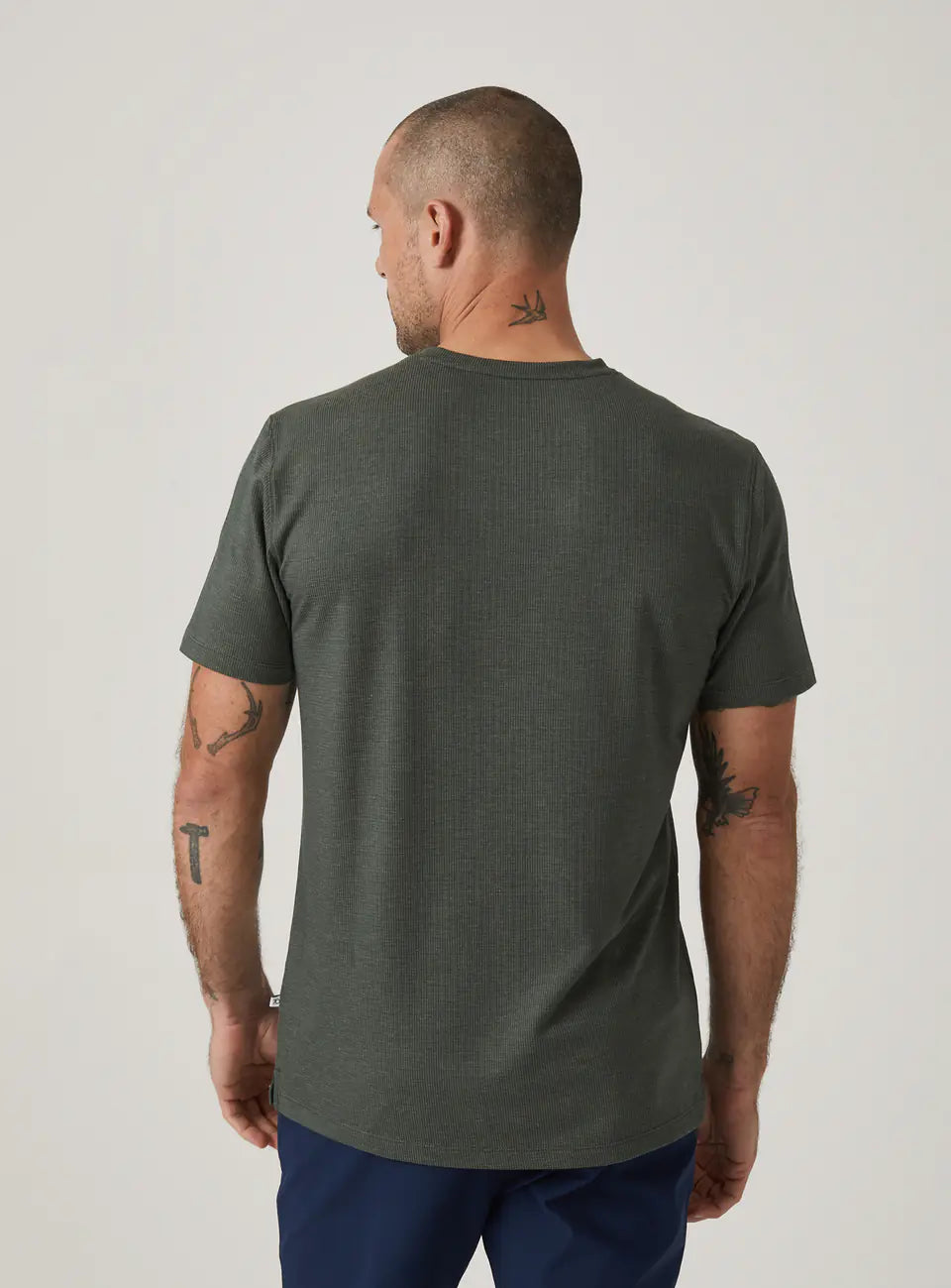 Core Textured Tee in Olive