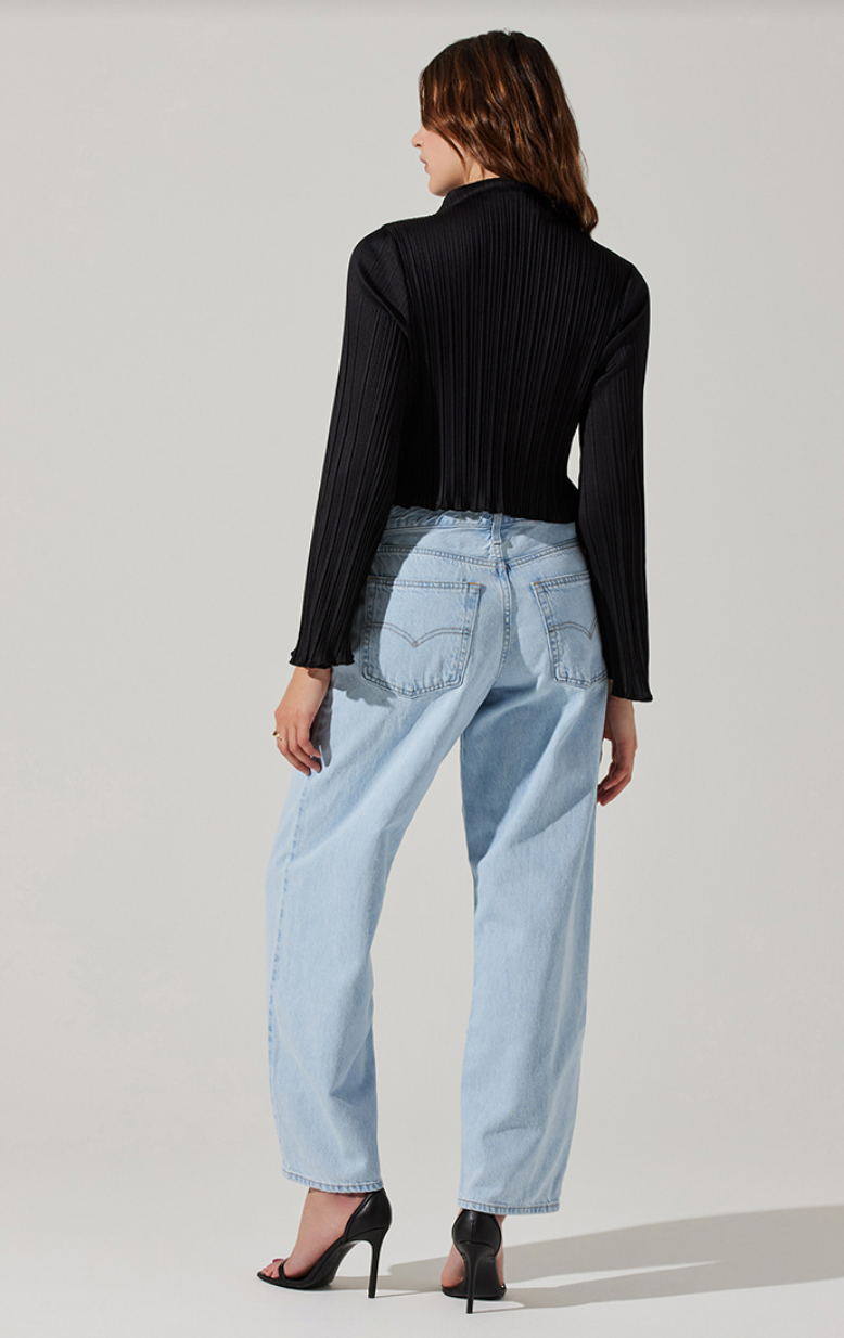 Cropped Plisse Mock Neck Top