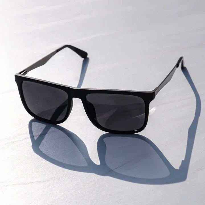 Jacob Sunglasses in Black