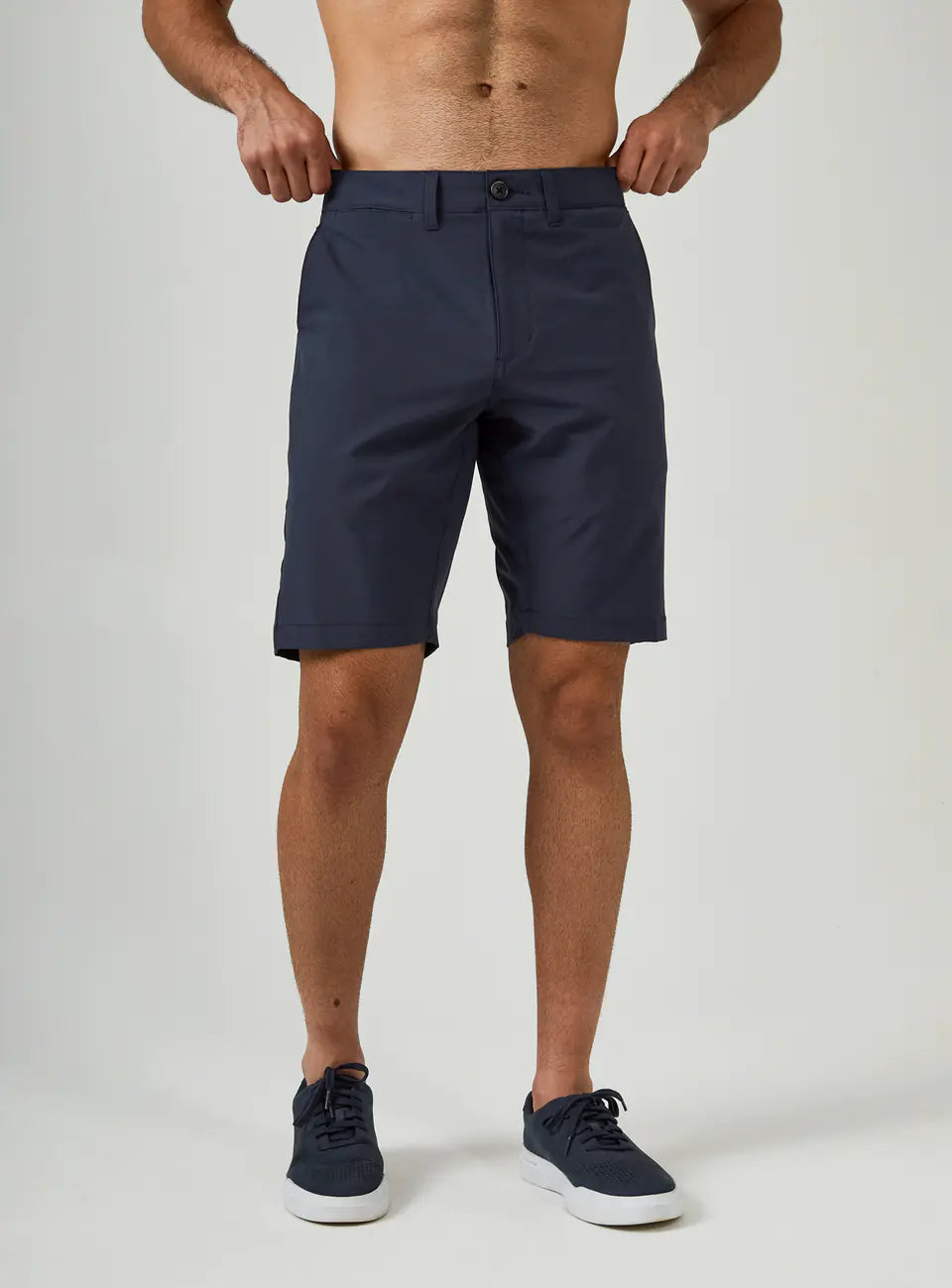 Momentum Hybrid Short in Navy