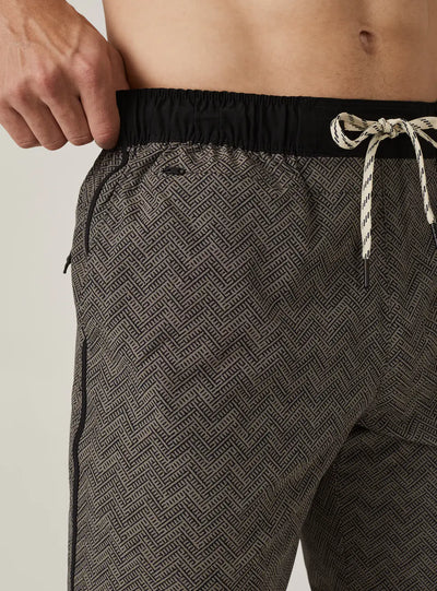 Printed Core Active 8" Short in Khaki