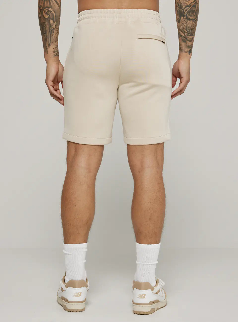 REV 8" Short in Beige