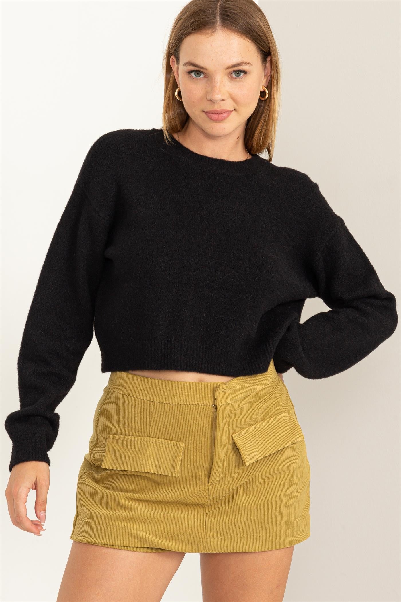 Round Neck Cropped Sweater in Black