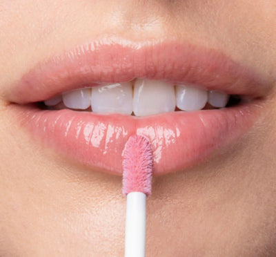 Vitamin Glaze Oil-Infused Lip Gloss in Delicate Rose