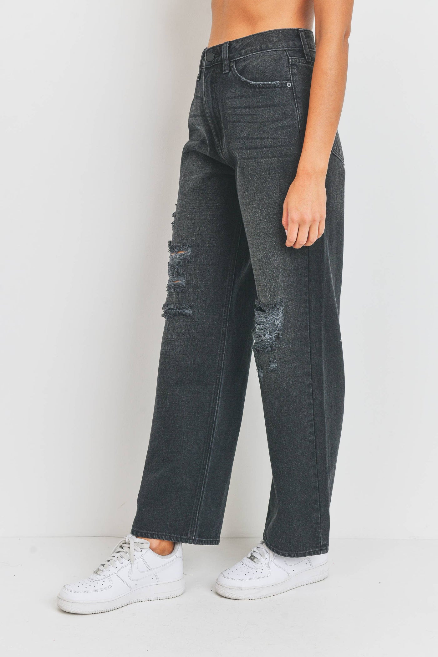 Ashley Minimal Distressed Skater Jeans