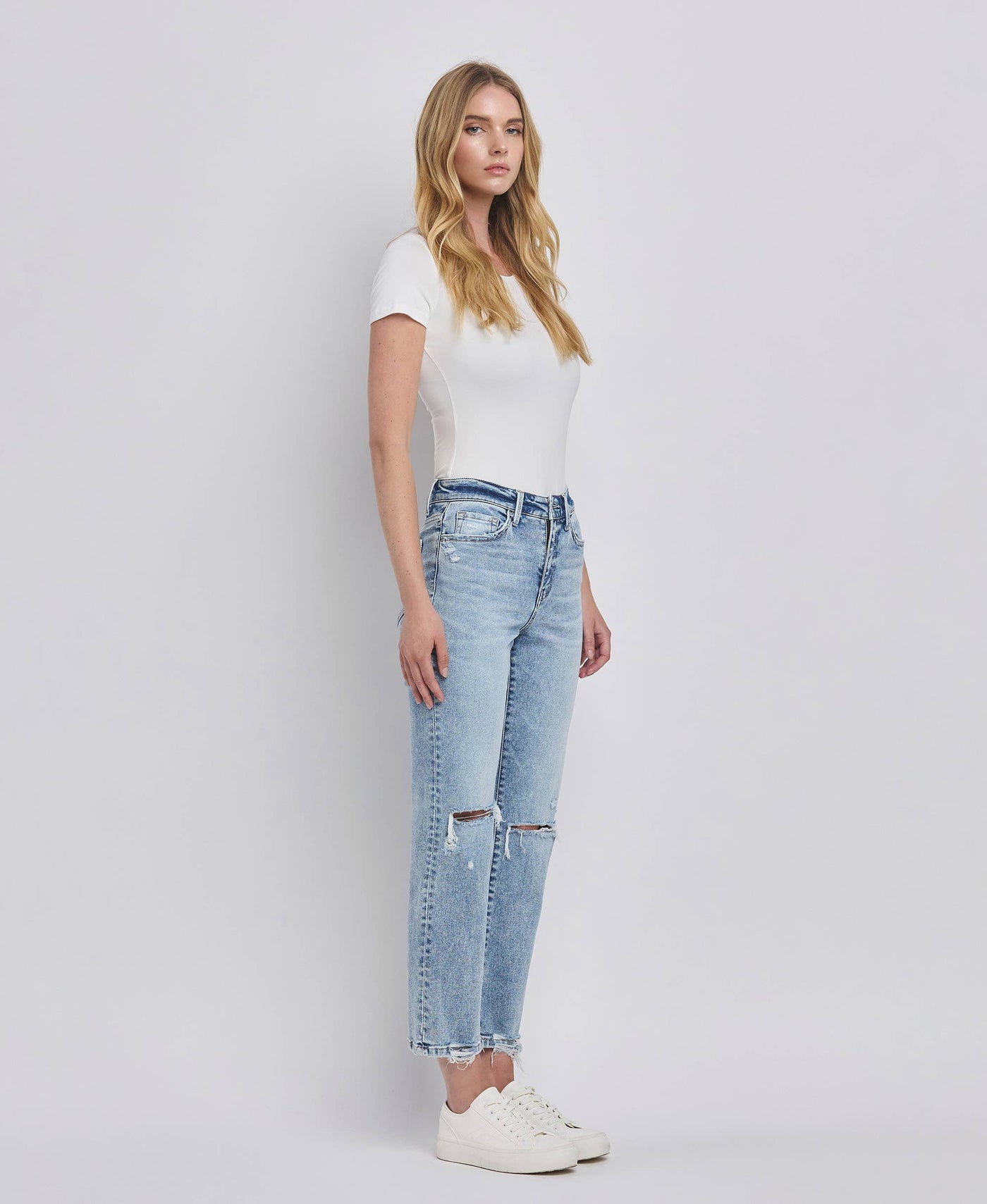 Vivid Hight Rise Distressed Jeans