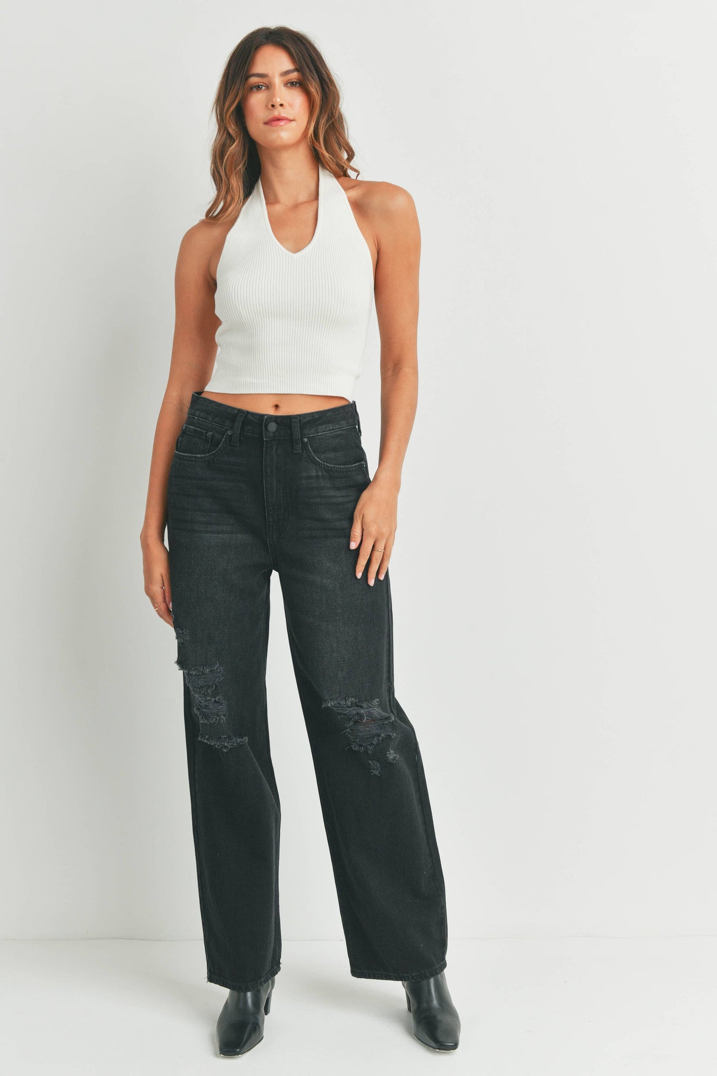 Ashley Minimal Distressed Skater Jeans