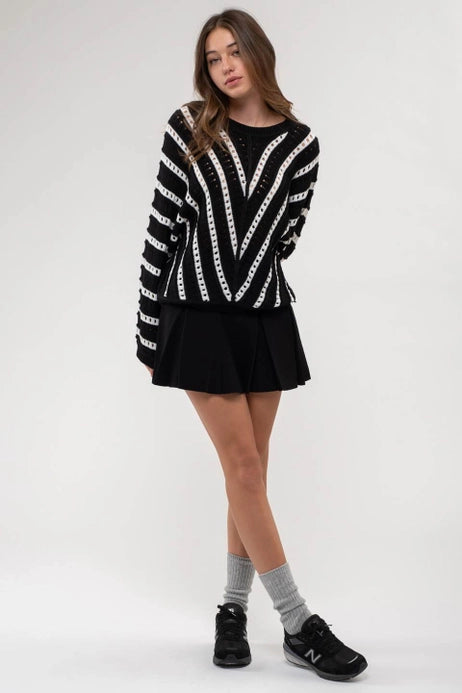 Chevron Knit Pullover Sweater - Black